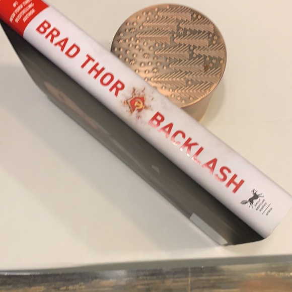 2/$25 espionage. Backlash Brad Thor suspense book - Picture 3 of 5